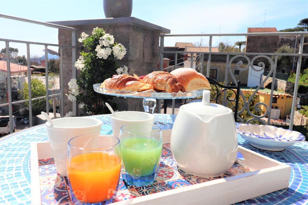 Mary'S Apartments - De Vivo Realty Massa Lubrense Εξωτερικό φωτογραφία